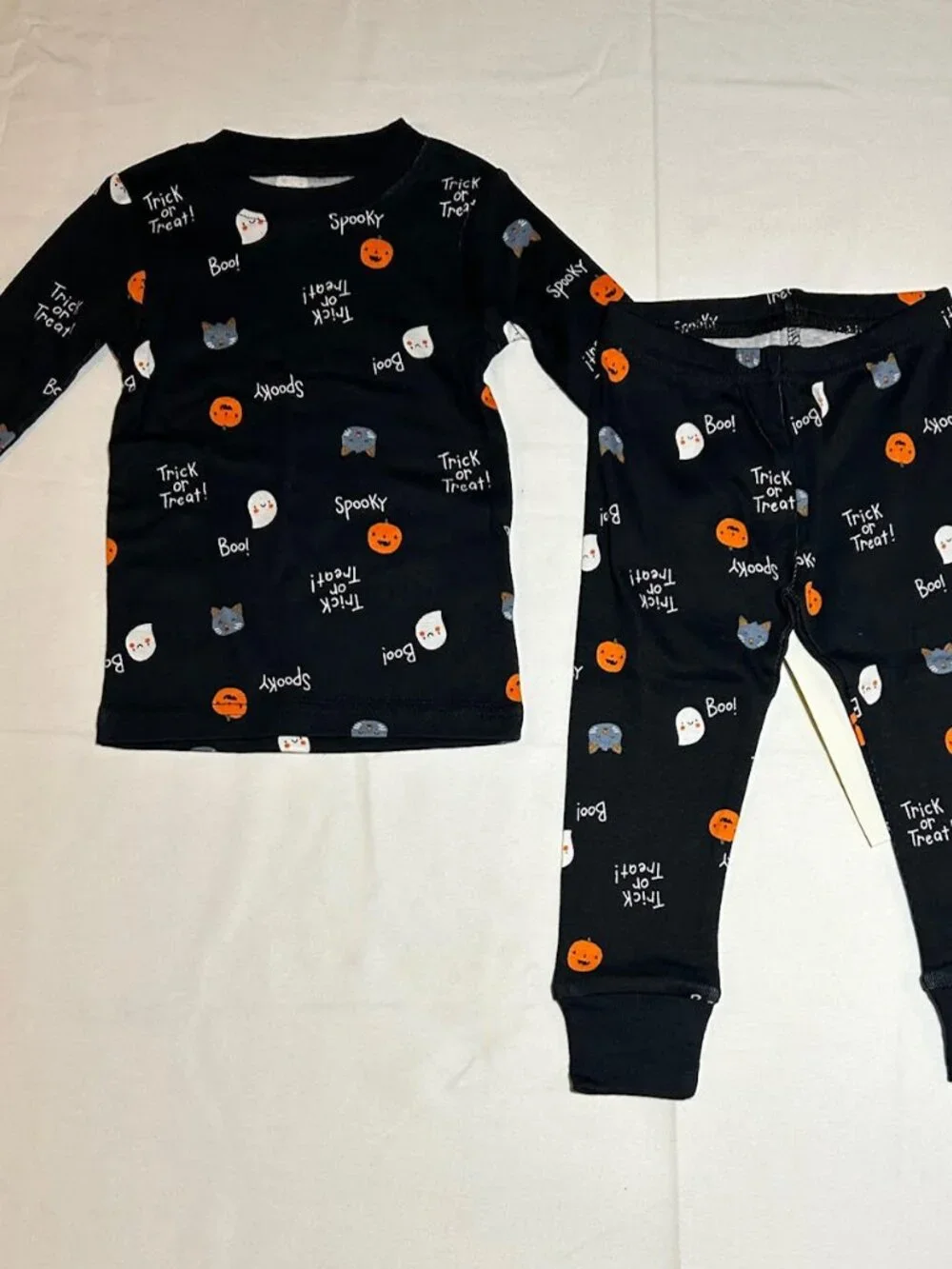 Carter's Baby Girls 12 month Black Spooky Ghost Pumpkin PJ Set NWT Halloween